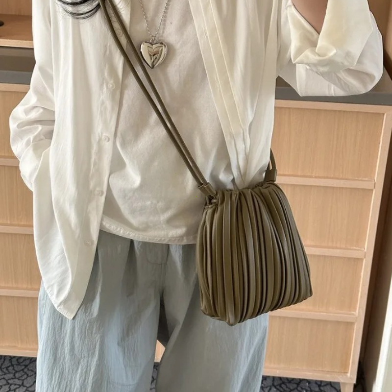 Luxury Bags Casual - แฟชั่นฤดูร้อนใหม่กระเป๋าสะพายข้างผู้หญิง PU กระเป๋ามินิสะพายไหล่เดียวหรูหราอเนกประสงค์จีบลำลองกระเป๋าสี่เหลี่ยมเล็กกระเป๋าถือ